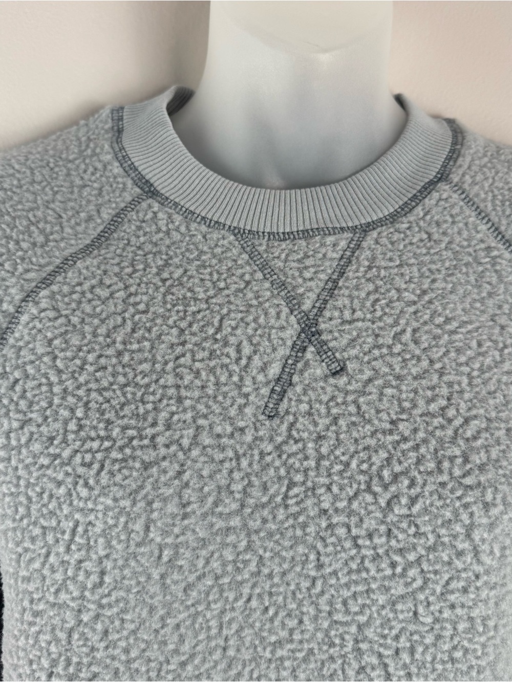 Everlane The Renew Fleece Raglan Light Blue Crew Neck Sweatshirt Size XS - Picture 5 of 11